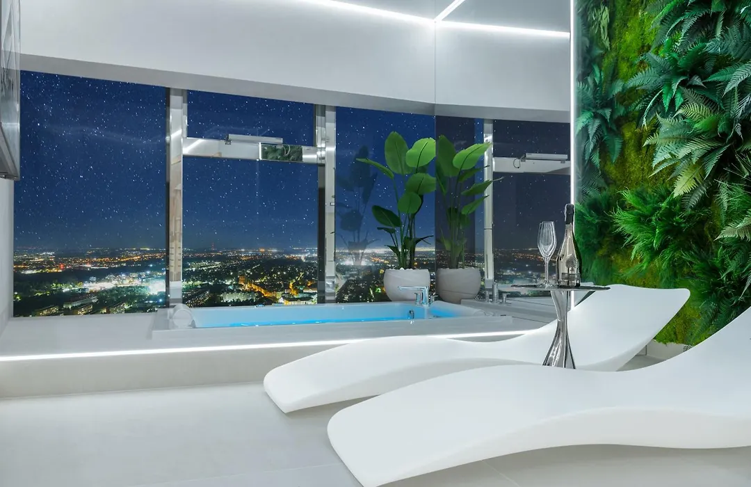 Apartamenty Sky Tower Z Jakuzzi Przy Oknie By Bqqk-1
